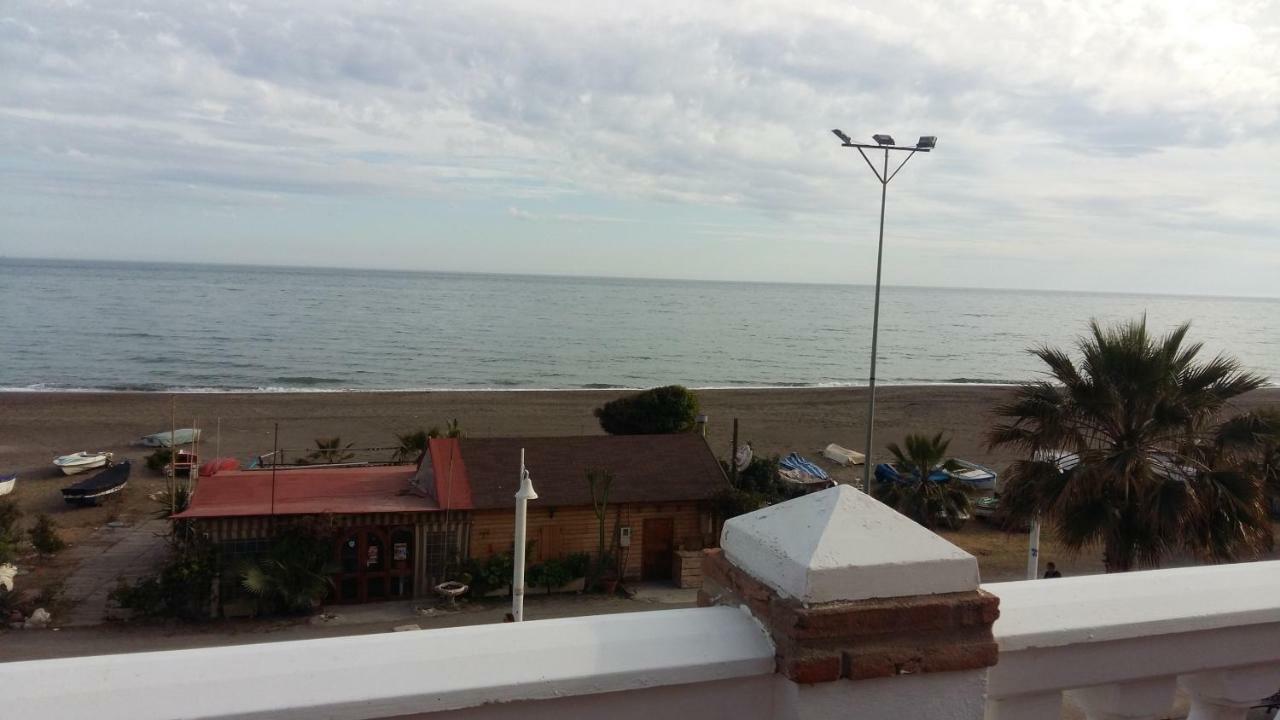 Atico En Rincon De La Victoria En La Costa Del Sol Daire Málaga Dış mekan fotoğraf
